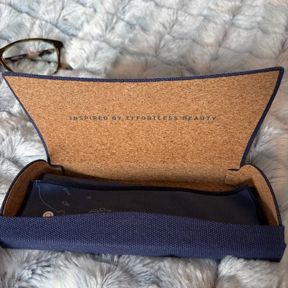 SALT. Optics June Frames in Chestnut Bisque Women’s Tortoise - Picture 9 of 10